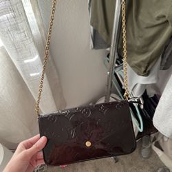 Louis Vuitton shoulder Bag 