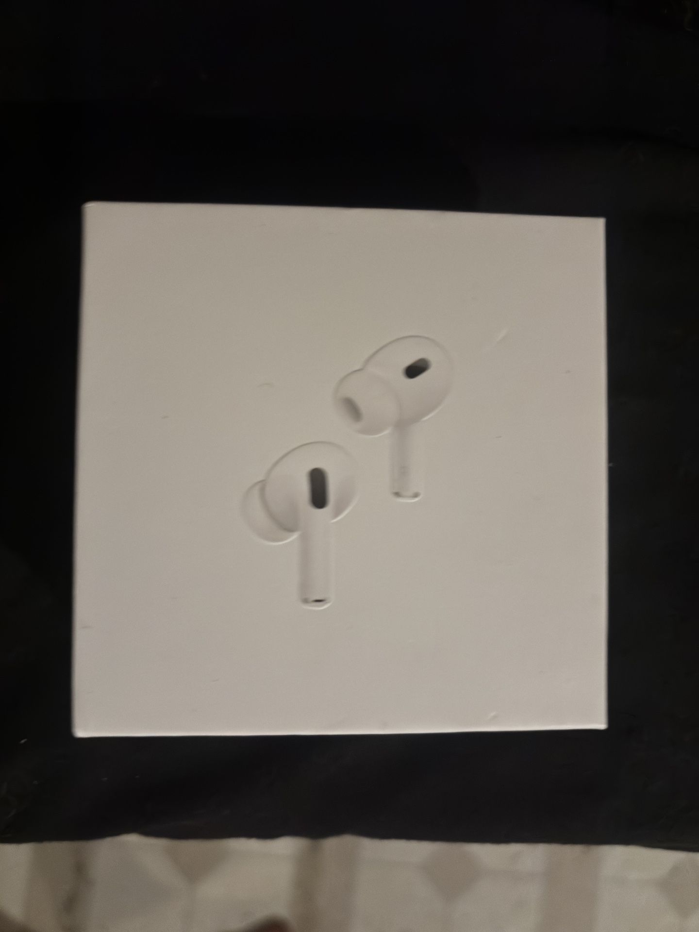 AirPod Pro 2nd Gen USB-C Wireless Charging Case with Active Noise Cancellation