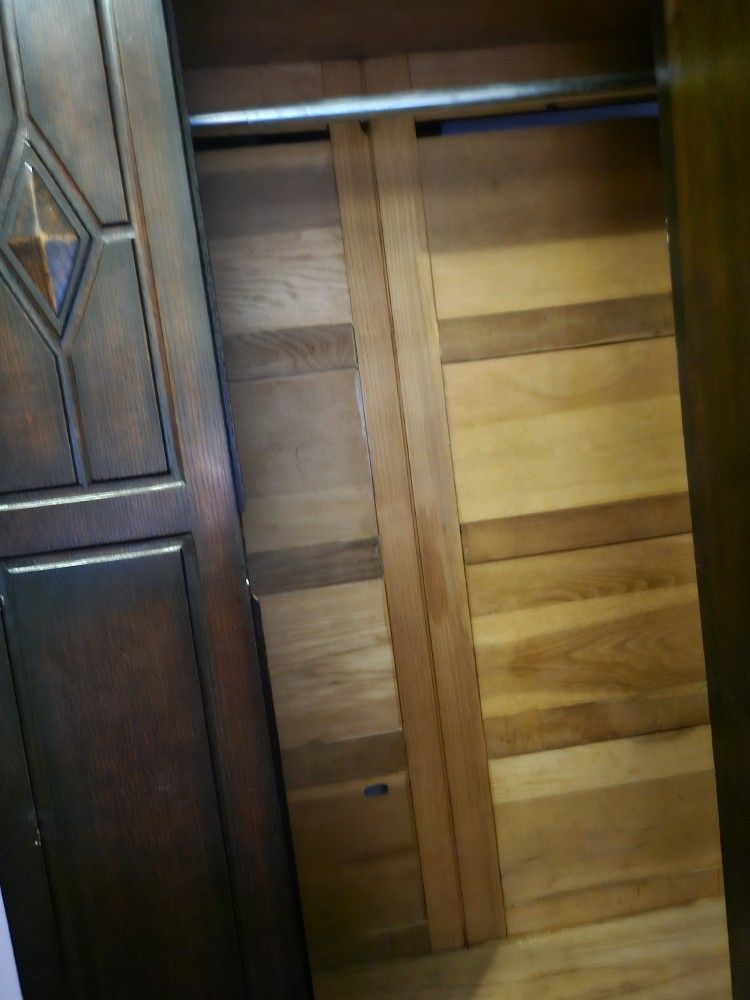 Dresser 