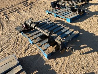 2025 GIYI 10" AUGER ATTACHMENT, fits skidsteer --(LOCATED IN MADERA, CA)--