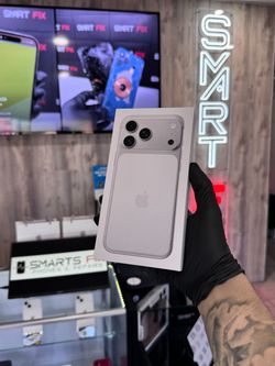 Brand New Apple iPhone 17 Pro Max 256 GB - White (Unlocked) + Warranty