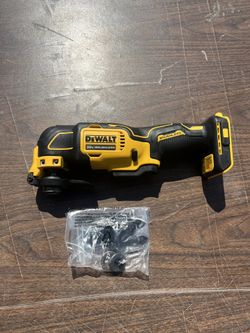 DEWALT ATOMIC 20V MAX Cordless Brushless Oscillating Multi Tool (Tool Only)