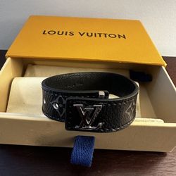 L.V Bracelet 