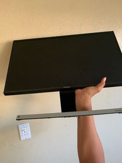 Samsung S24D590L 24-Inch Monitor