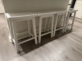 4 Island Bar Stools