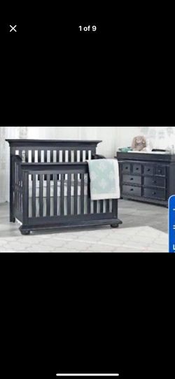 Conversion Crib With Mattress And Dresser