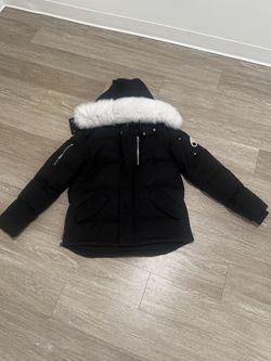 Moose Knuckle White Fur