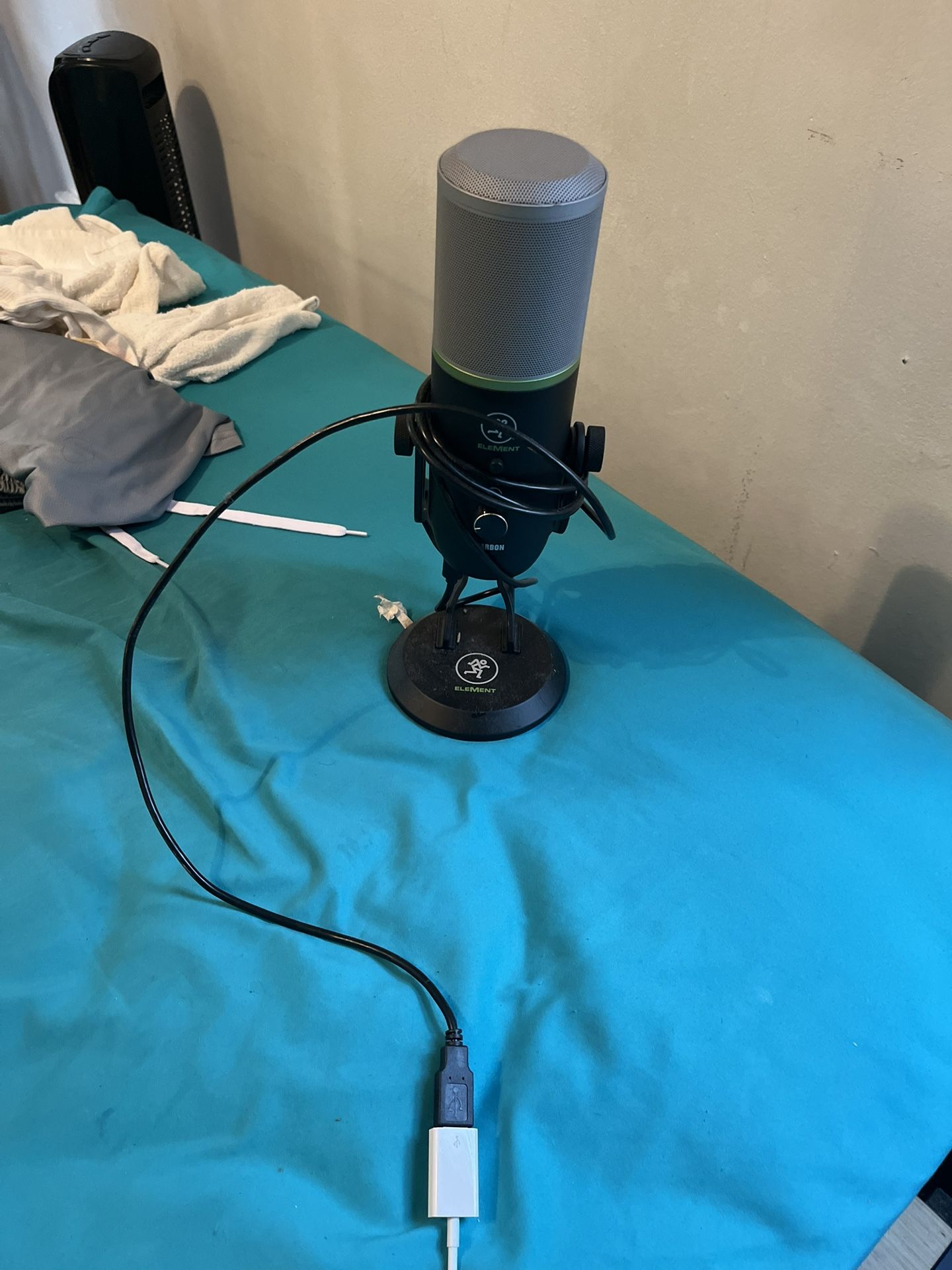 Mackie Element Carbon Premium USB Condenser Microphone