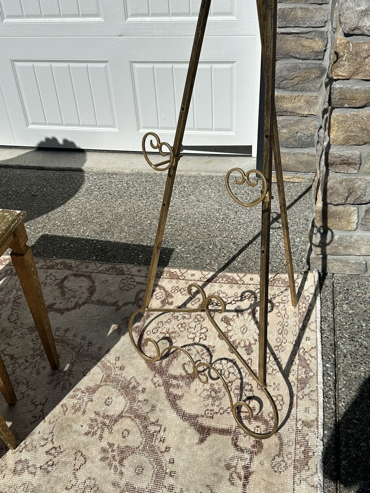 Vintage Gold Heart Easel