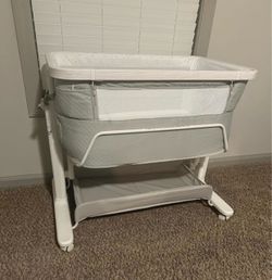 Electric Rocking Baby Bassinet
