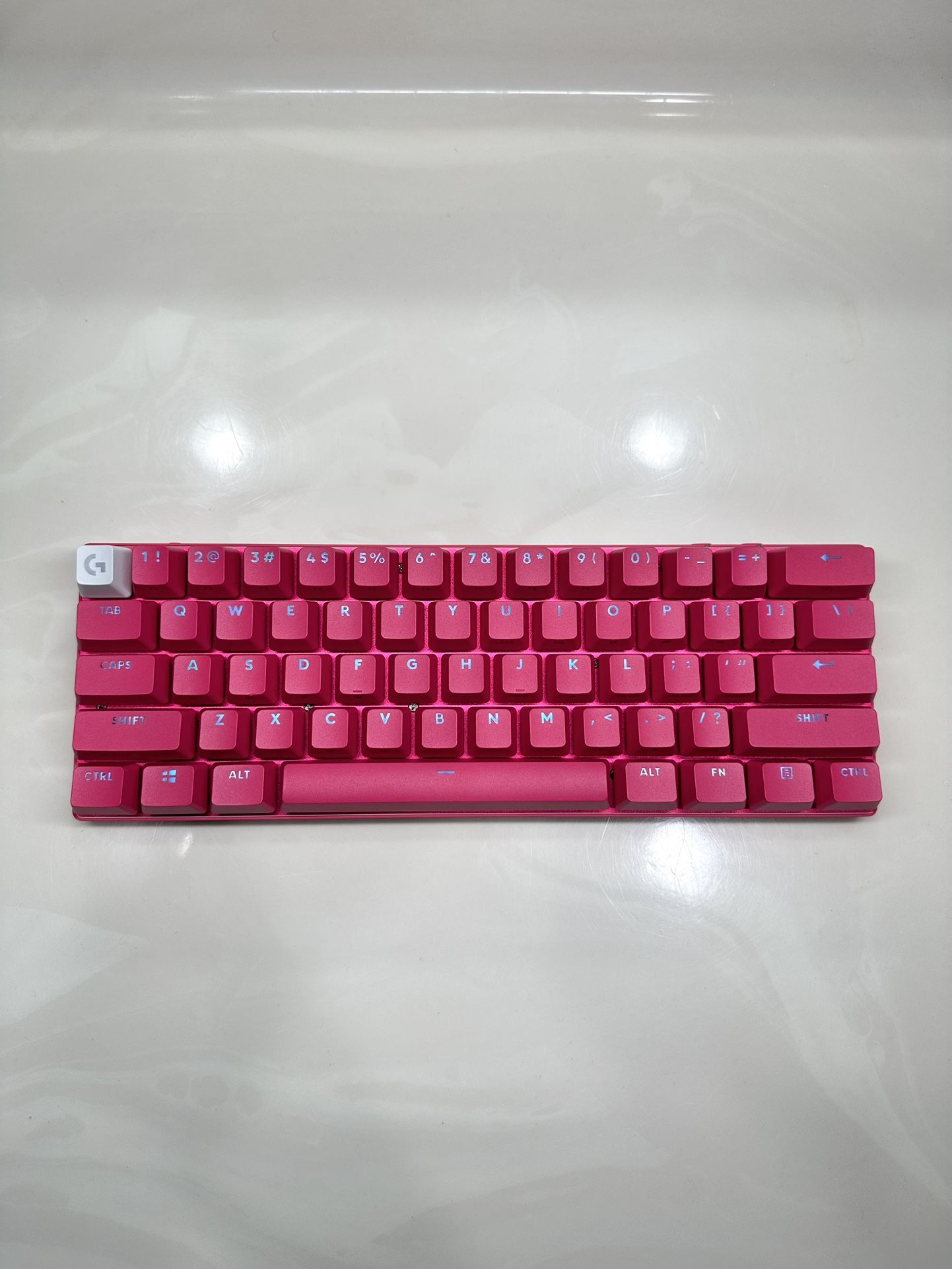 Logitech G Pro X 60 Lightspeed Gaming Keyboard Wireless in Pink With USB Dongle