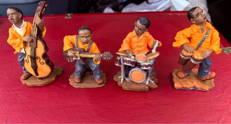 Vintage jazz band figurines set