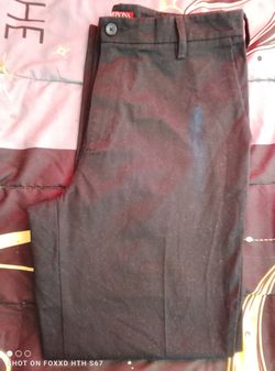 Merona 33x30 Black Khaki Pants