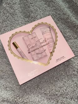 Sabrina Carpenter Perfume Brand New