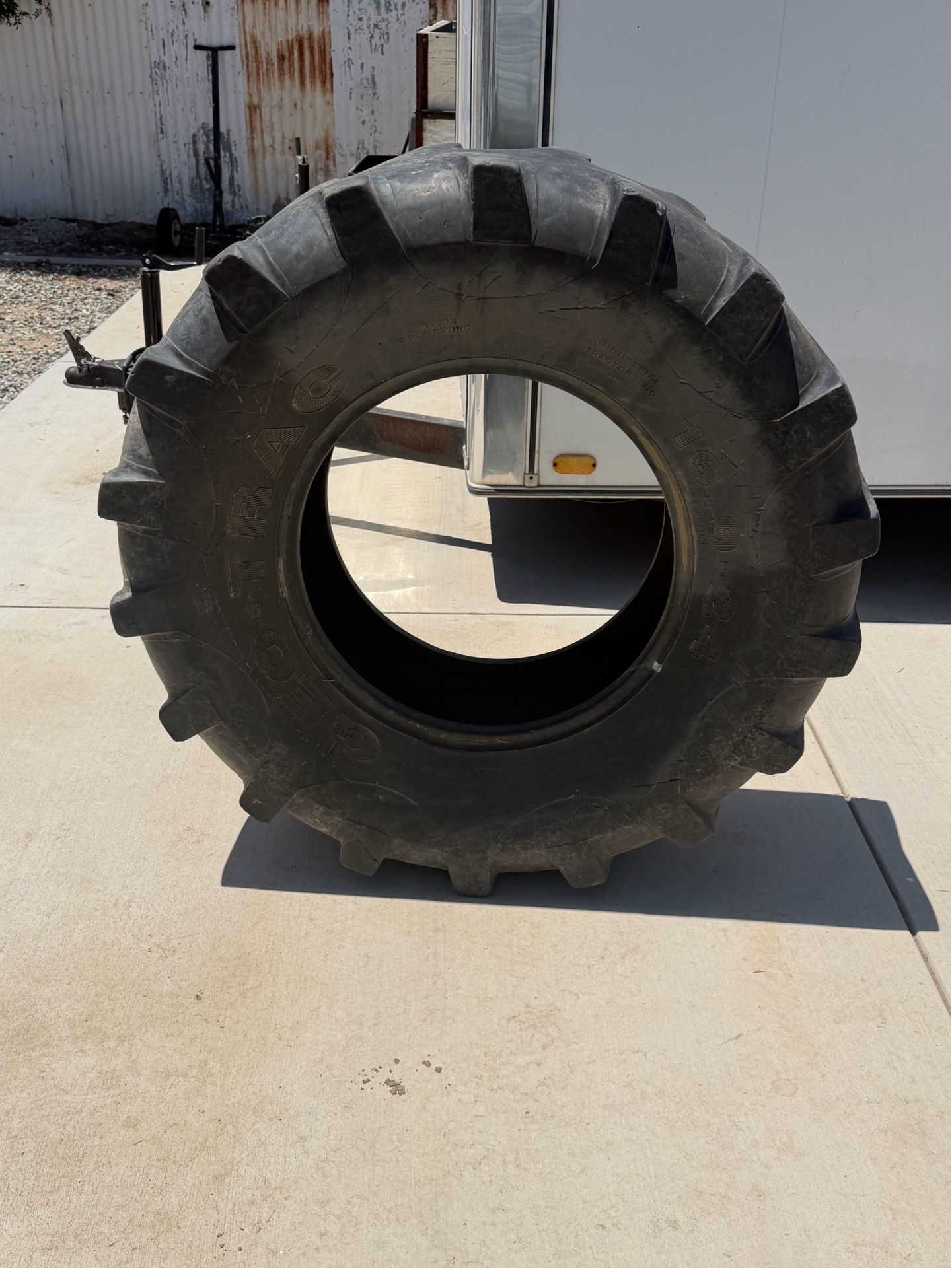 Free - Tractor Tire