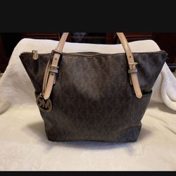 Authentic Michael Kors: Jet Set East West Top Zip Leather Tote