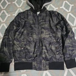 Kids Camo Bomber Jacket Size Small/8