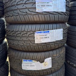 New Toyo 255/45R20 Extensa HP II Tires