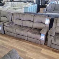New Super Comfy Brown Ashley Brand Reclining Sofa And Love Seat Couch Set 