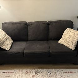 *Need To Sell* Sofa / Couch With Pull Out Bed