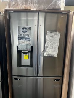 NEW IN BOX LG FRENCH STYLE REFRIGERATOR