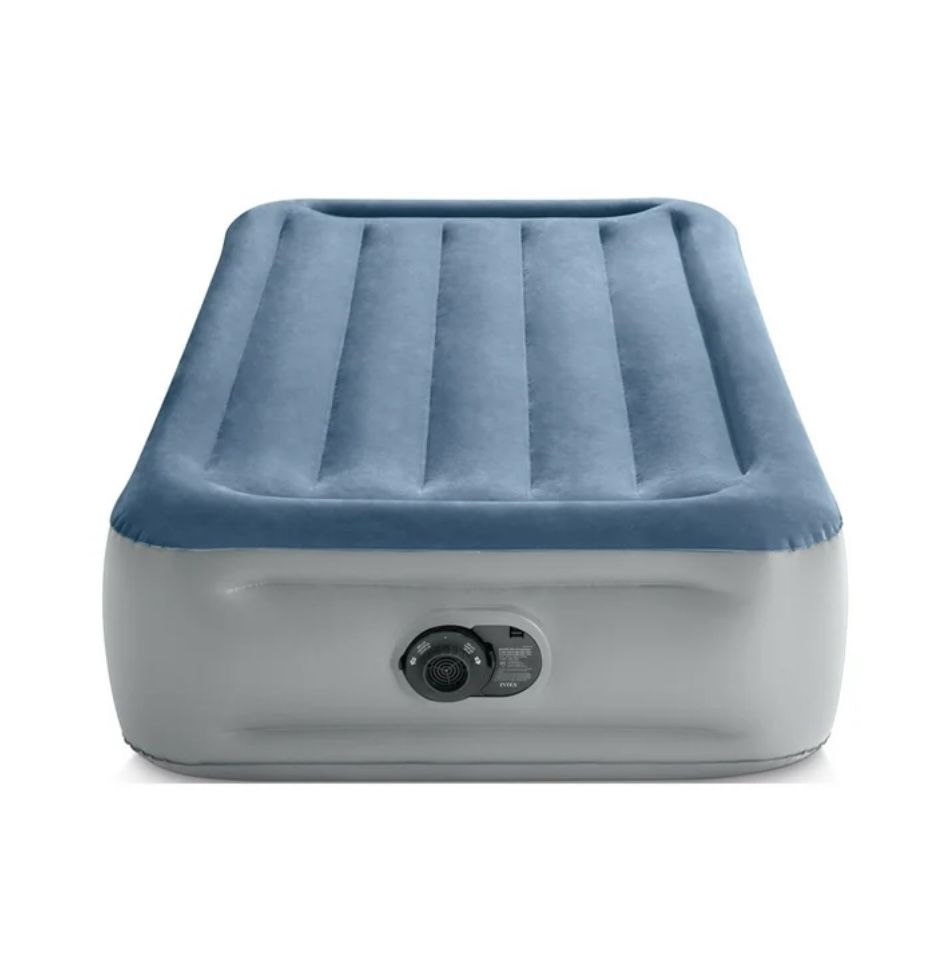 Air Matress With Pump In