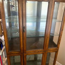 Vintage Curio Cabinet 100$