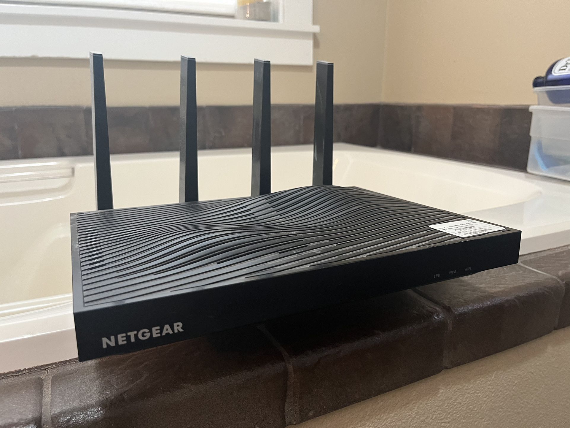NETGEAR AC5300 Nighthawk X8 Tri-Band WiFi Router (R8500-100NAS) 