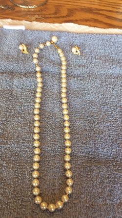 Pearl earrings and necklace set