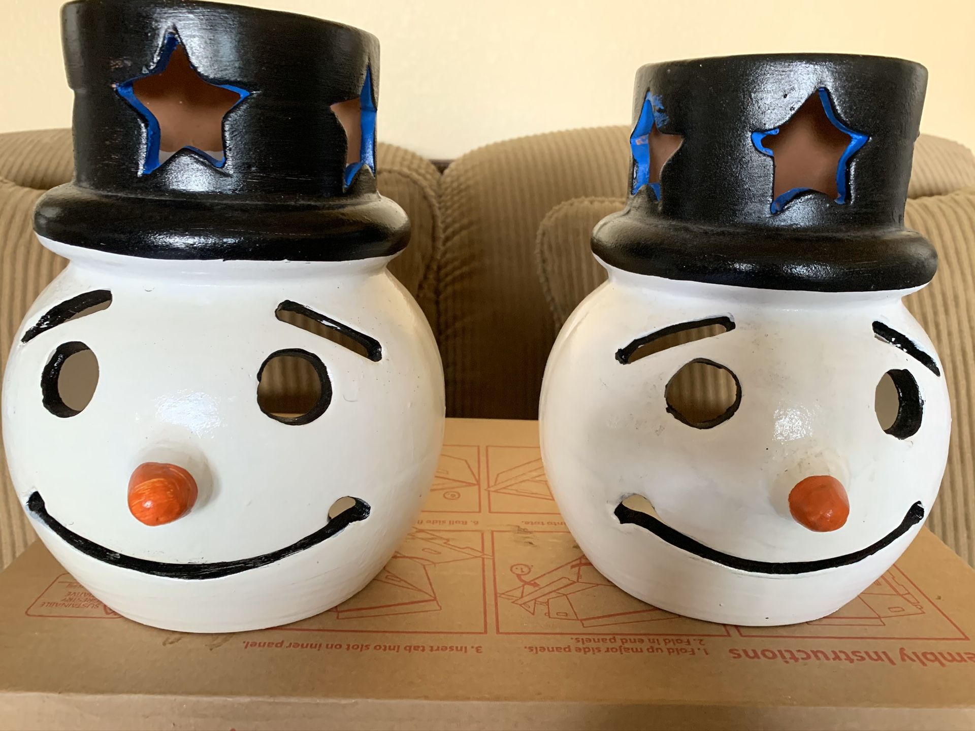 ~*~~ AMAZING!!! SNOWMAN FOR CHRISTMAS**CAN BE USED INSIDE OR OUT~~*~~ 4 FOR SALE- BUY 1 OR ALL