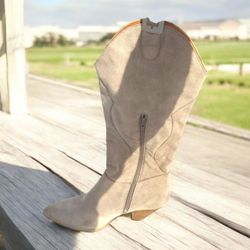 Women MiiM Gray Suede High Boots With Heel Size 7.5