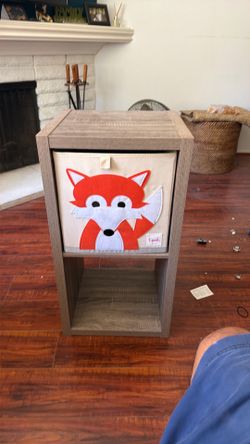 Toy container