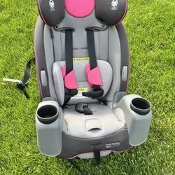 Safety 1st Grow and Go All-in-1 Convertible Car Seat