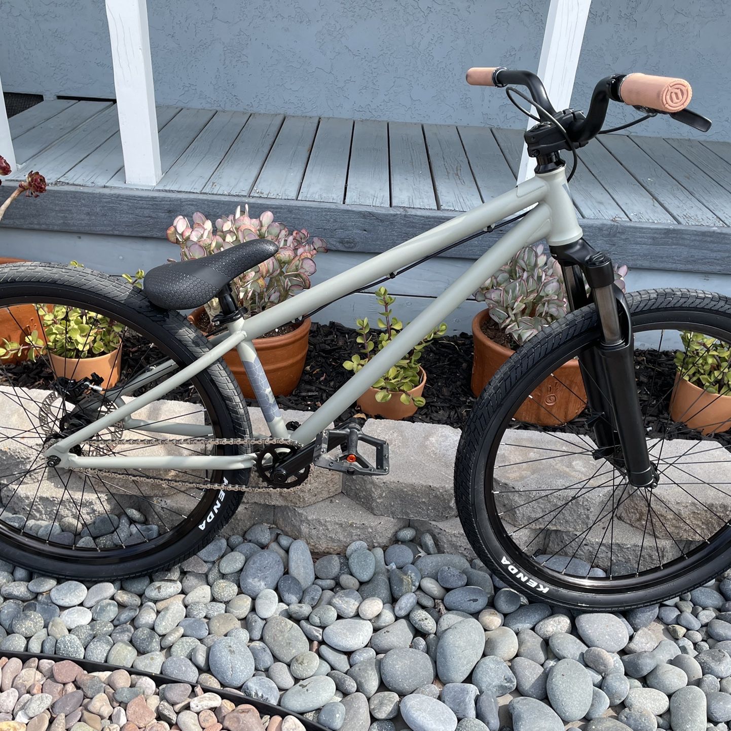 Verde Radix Dirt Jumper for Sale in El Cajon CA OfferUp