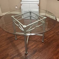 48” Round Glass Top Pedestal Table 