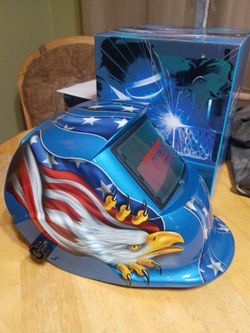 New auto darkness welding helmet