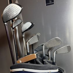 Mens RIGHT Handed CLEVELAND 10 pc Golf set, with Tommy Amour Golf Bag - like new