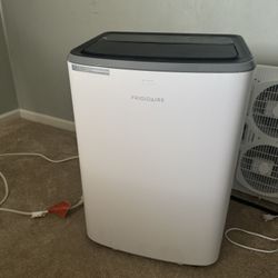 Frigidaire Portable AC Unit Like New!! 