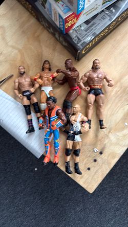 WWE SUPER FIGURES