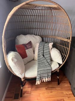 Rattan Egg Chair with Cushions
