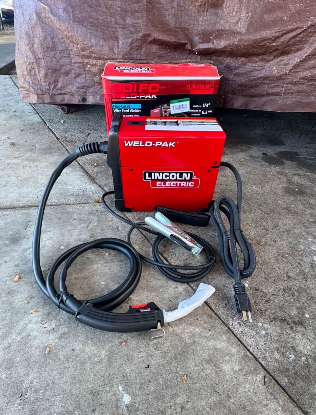 Lincoln Electric WELD-PAK 90i FC Flux-Cored Wire Feeder Welder (No Gas)