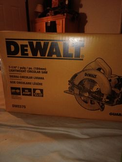 DEWALT 15A Corded 7-1/4 in. Circular Saw