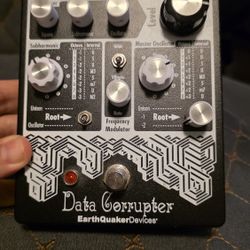 EARTHQUAKER DEVICES DATA CORRUPTER 