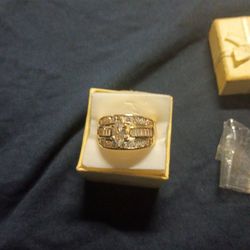 Gold ring.