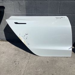 2017 2018 2019 2020 2021 2022 2023 Tesla Model 3 Right Rear Door Shell