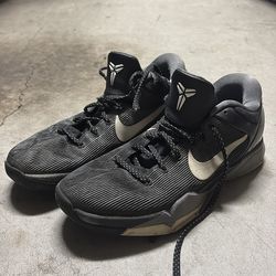 MEN’S KOBE NIKE BASKETBALL SNEAKERS SHOES 10