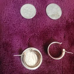 14K SOLID GOLD HOOPS. IN VERY GOOD CONDITION.