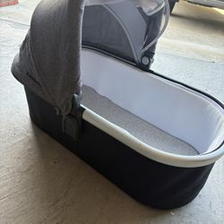 Uppa Baby Bassinet 