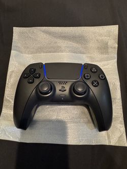 PS5 Wireless controller! Midnight black. Shoot me offer!!
