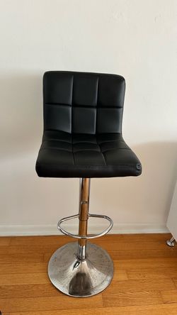Black bar stool chrome base